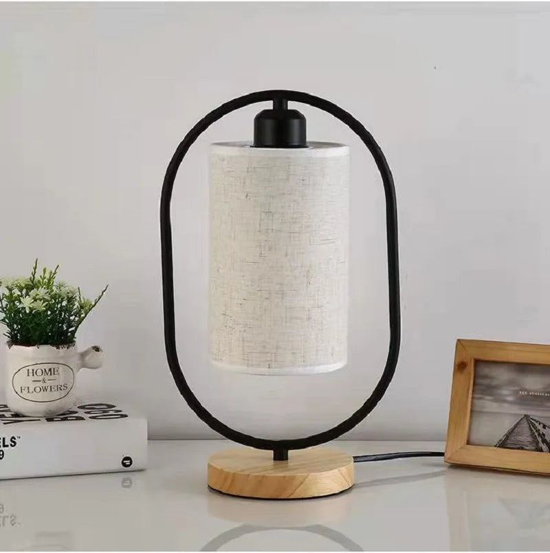 WarmGlow: Vintage-Inspired Table Lamp for Living Room or Study