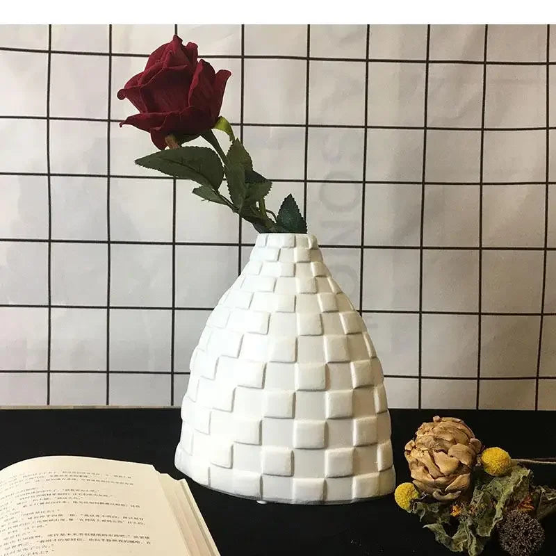 PineCheck Textured Ceramic Vase with Pineapple Grid Design