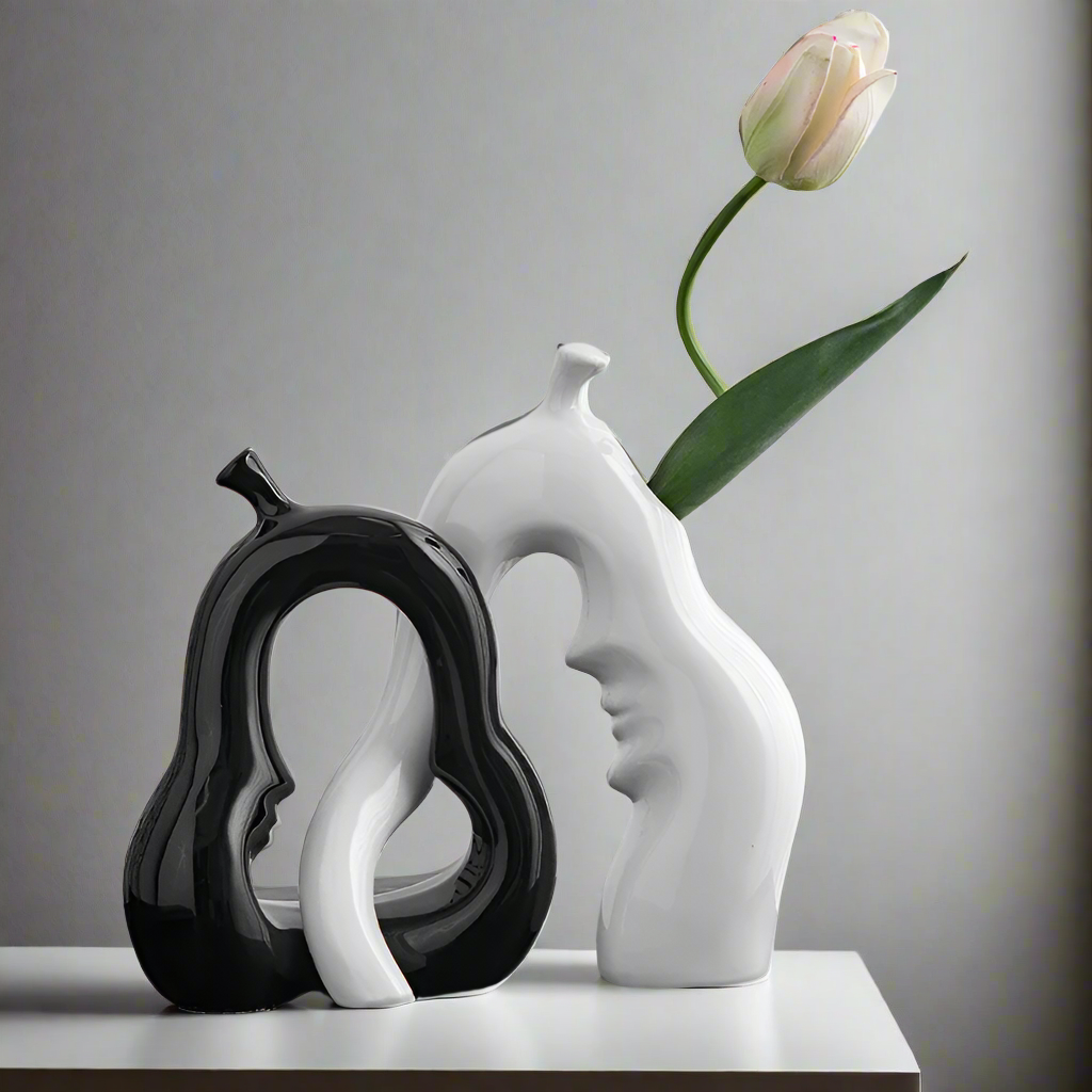 FaceToFace Artistic Vases Capturing Intimate Conversation