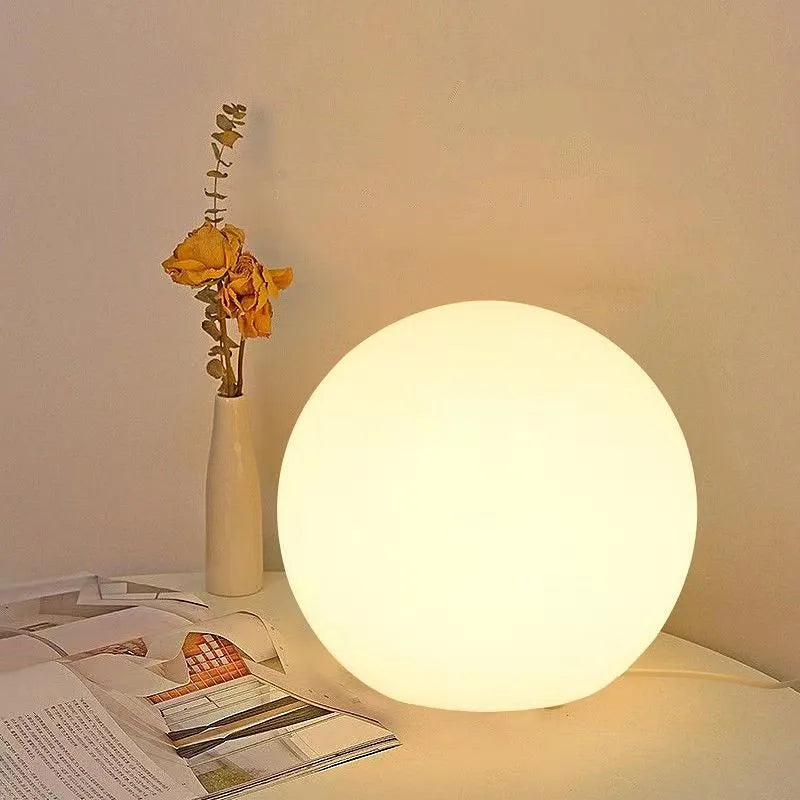 Spherical Ambiance Orb-Shaped Table Lamp for Versatile Illumination