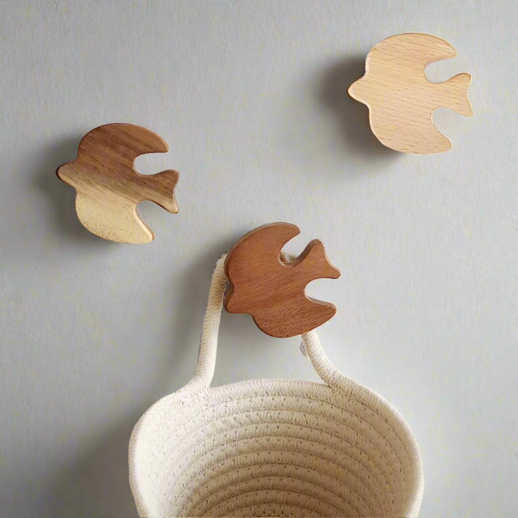 TweetTidy Delightful Beech Wood Avian Hook for Cheerful Storage