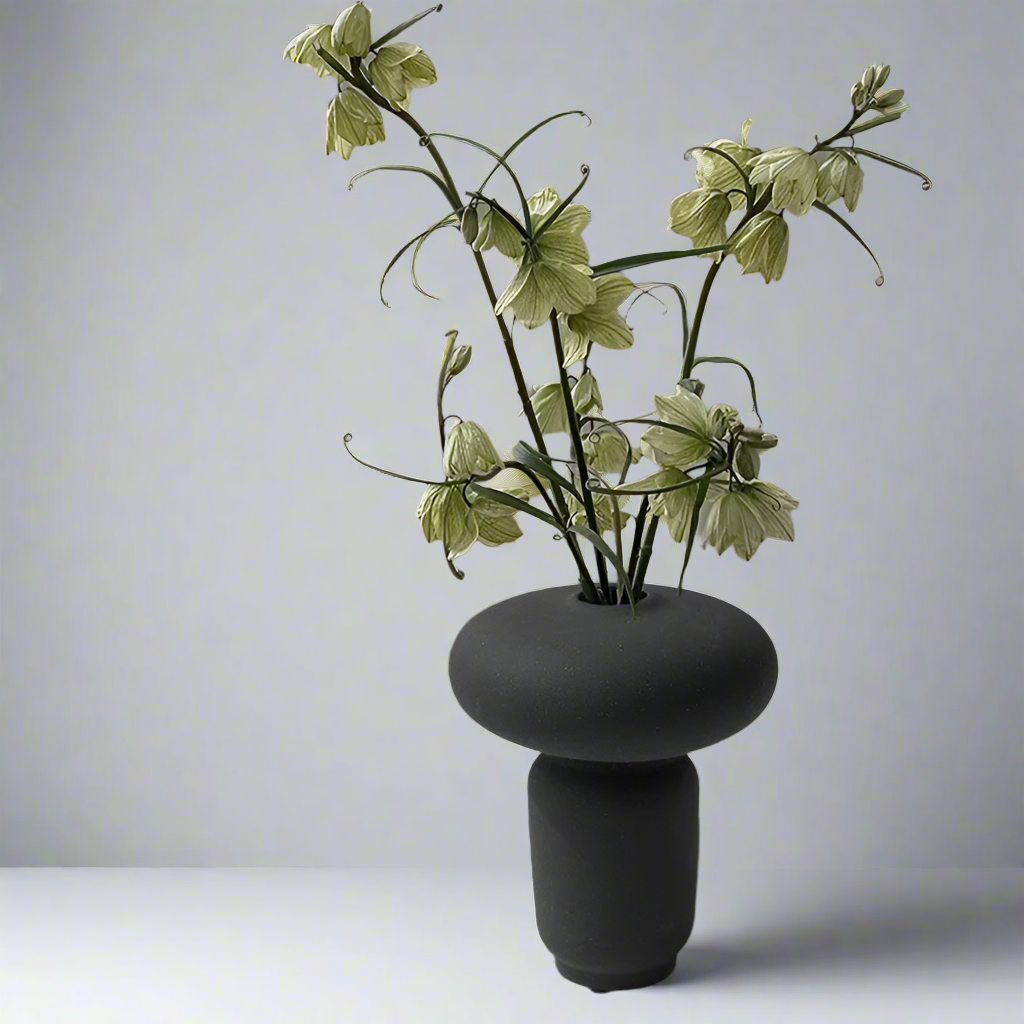 SlateCraft Dark Ceramic Vase for Modern Interiors